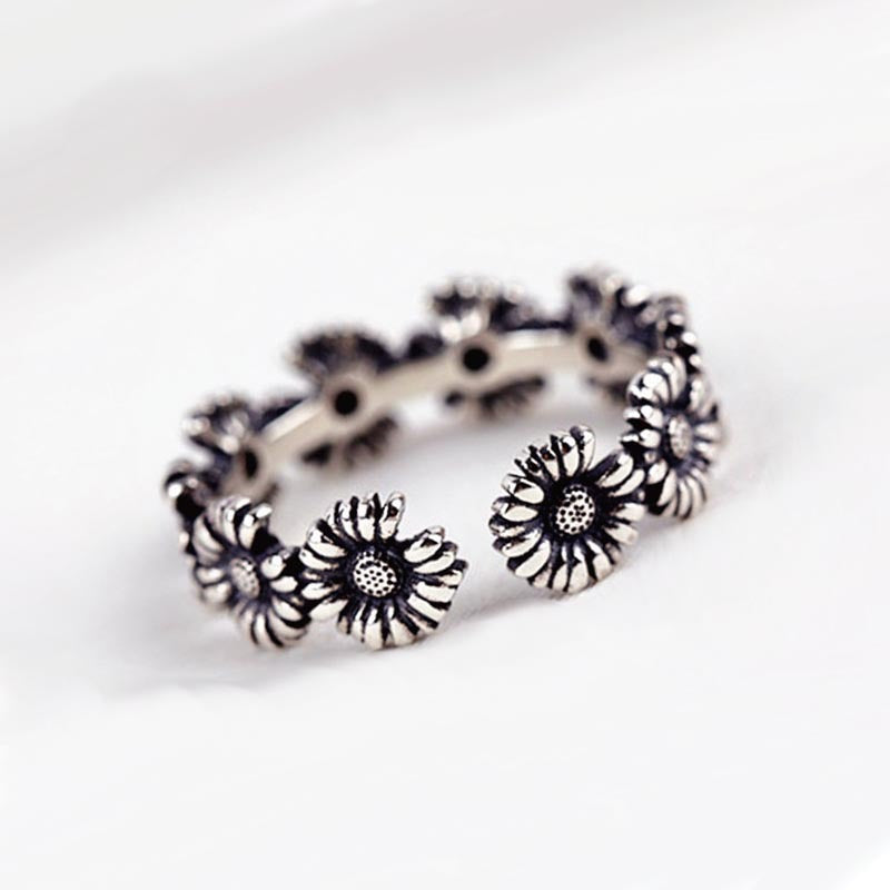 Creative Distressed Niche Design Sunflower Ring Female Jewelry